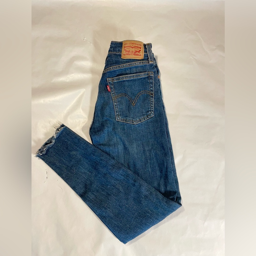 Levi skinny jeans